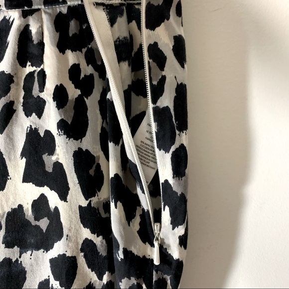 2/$35 French Connection Leopard Ankle Pants - Picture 3 of 10